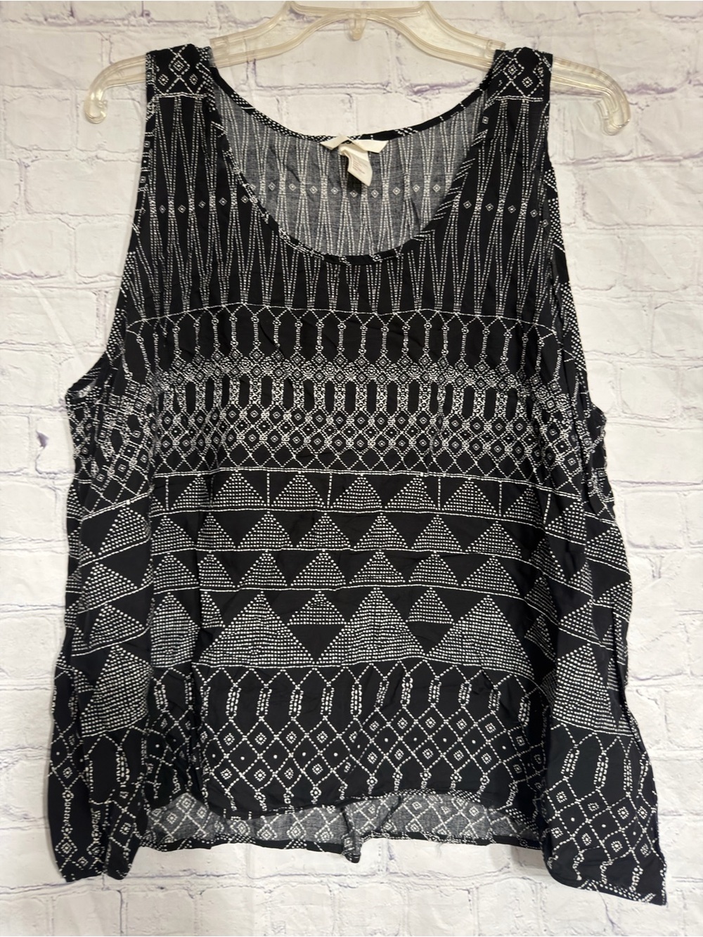 H&M Black & White Geometric Sleeveless Tank sz 14